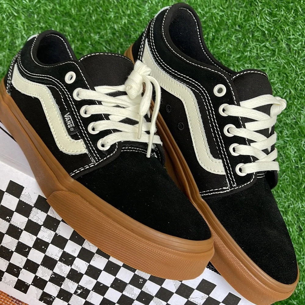 Vans Men’s Chukka Low Sid Black/Gum VN0A5KQZB9M Skate Sneakers